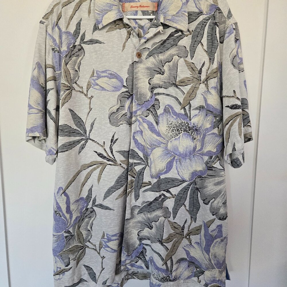 Tommy Bahama Men's 100% Silk Beach Button Down Short Sleeve Shirt  Size Large
